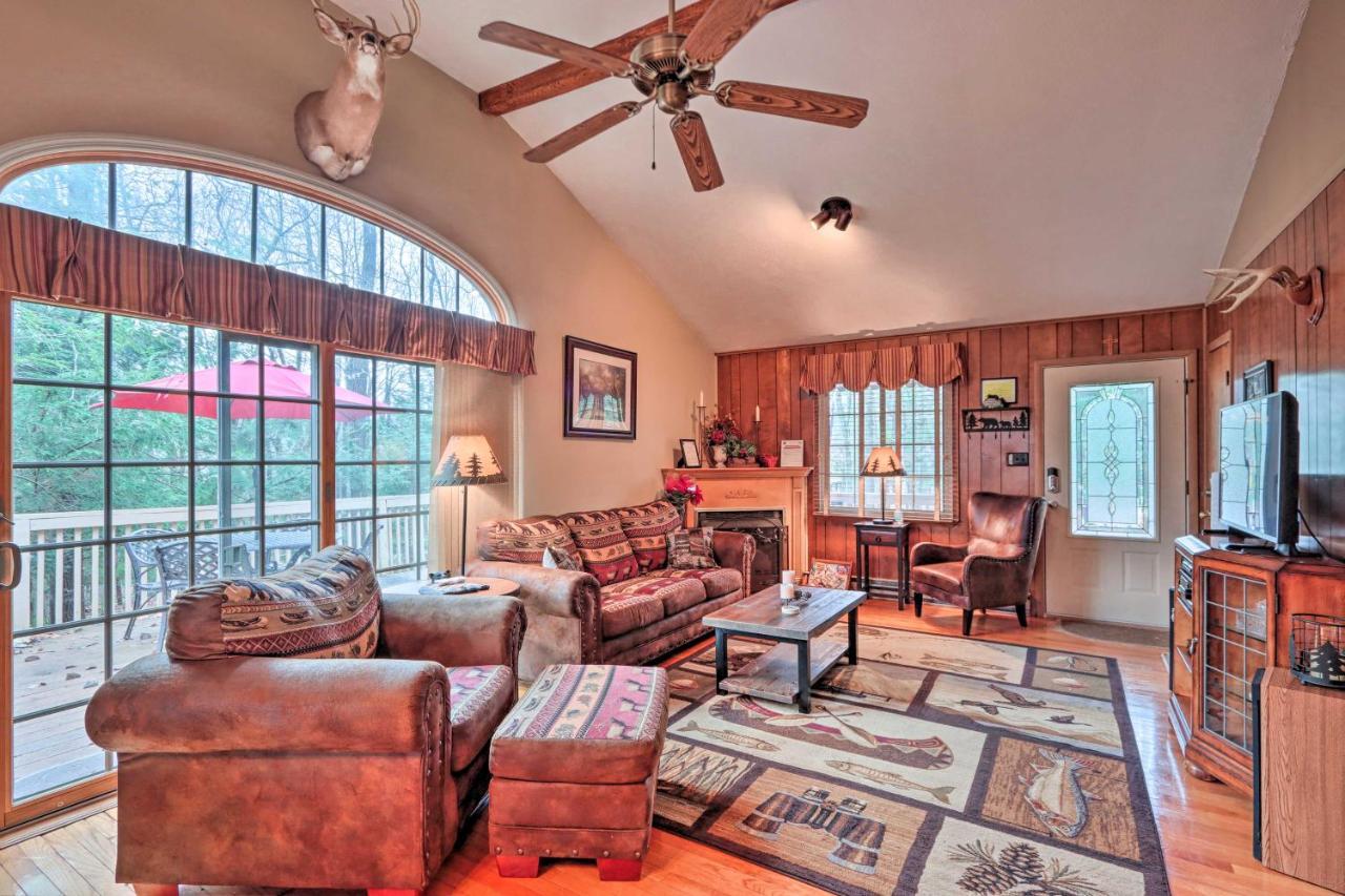 Poconos Home With Game Room Walk To Lake Harmony! المظهر الخارجي الصورة