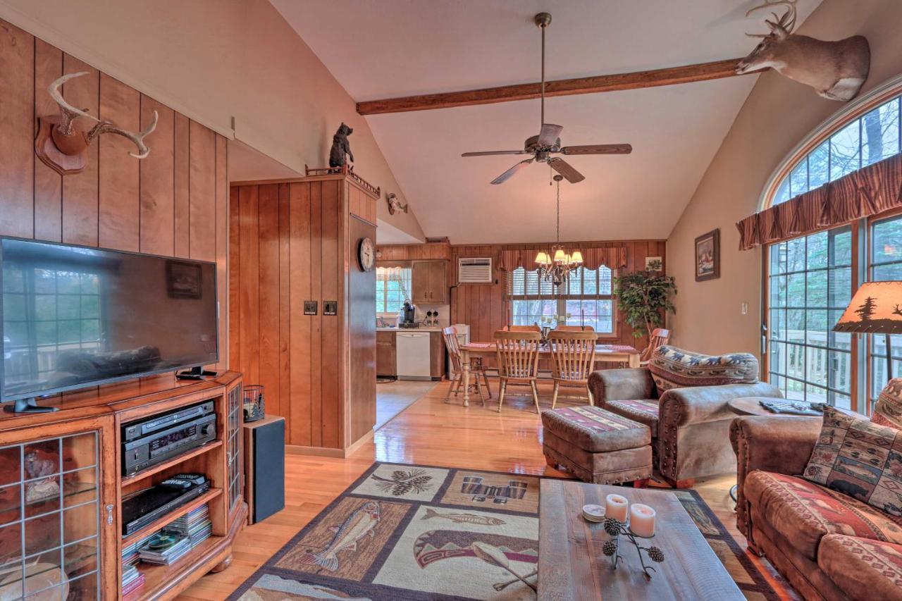 Poconos Home With Game Room Walk To Lake Harmony! المظهر الخارجي الصورة