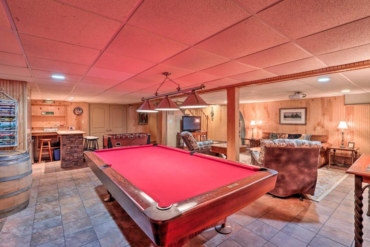 Poconos Home With Game Room Walk To Lake Harmony! المظهر الخارجي الصورة