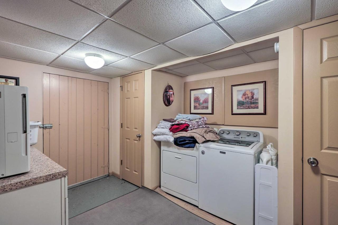 Poconos Home With Game Room Walk To Lake Harmony! المظهر الخارجي الصورة