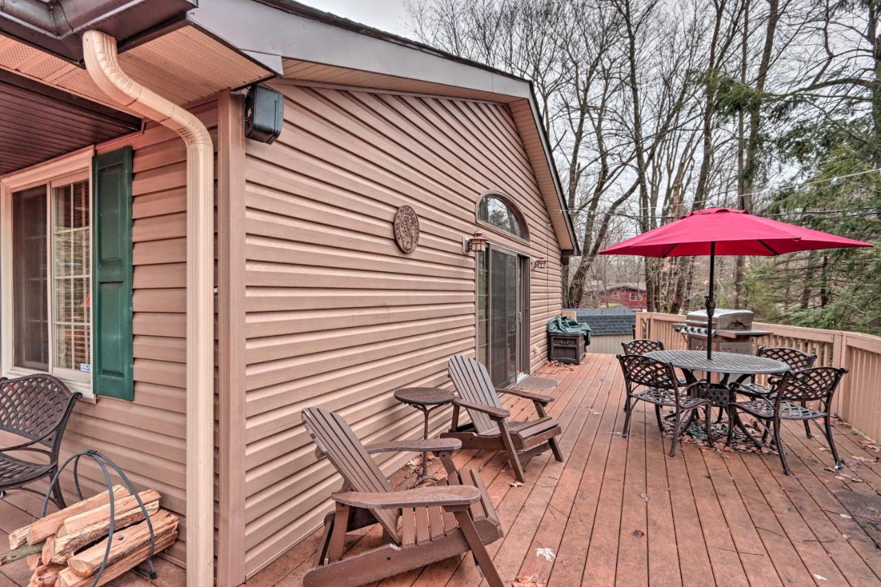 Poconos Home With Game Room Walk To Lake Harmony! المظهر الخارجي الصورة